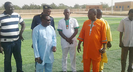Lors-de-la-visite-de-la-delegation-de-la-fenifoot-