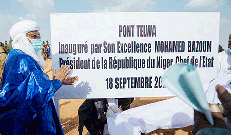 Lors-de-l'inauguration-du-pont-Telwa