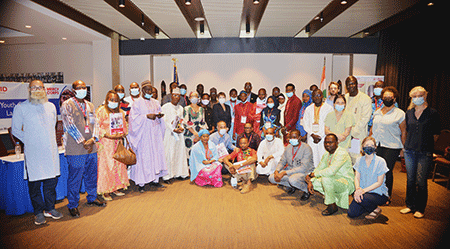 PHOTO-DE-FAMILLE-(1)