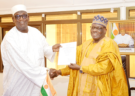 REMISE-DE-RAPPORT-AU-PR-CNDH-ABZO