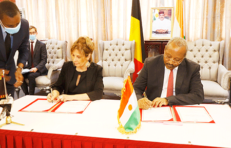 SIGNATUREB-DE-CONVENTION-NIGER-BELGIQUE-20.04