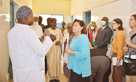 LA-SECRETAIRE-PARLEMENTAIRE-RECOIT-DES-EXPLICATIONS-DE-Dr