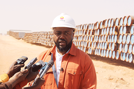Le-ministre-du-petrole-lors-de-son-point-de-presse-de-fin-de-mission