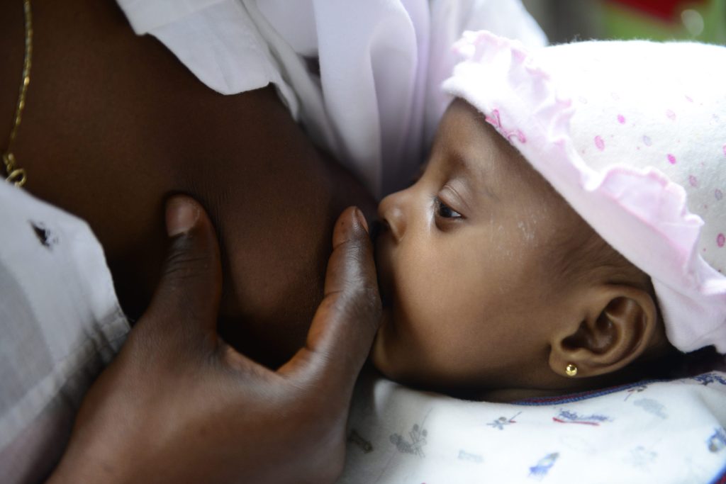 L'allaitement maternel exclusif : Une pratique culturelle, un droit à  protéger et à encourager