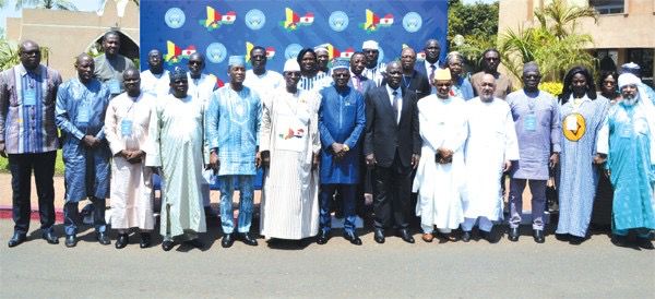 Les trois délégations avec le PM Malien Chogel Kokalla Maiga