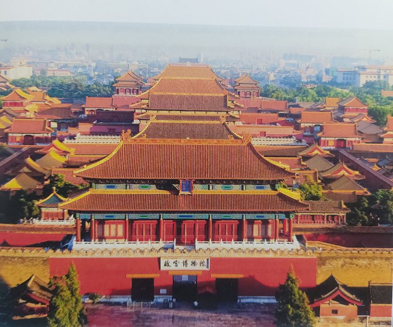 Une vue d'ensemble de la cité à partir de la porte Nord