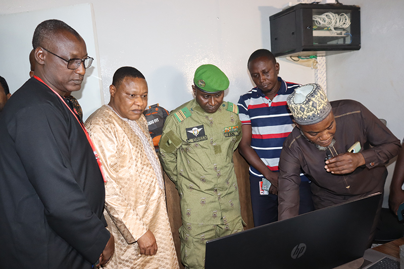 Visites du DG L'ARCEP ATC Corporation salamatou nestor 02.10 (3)