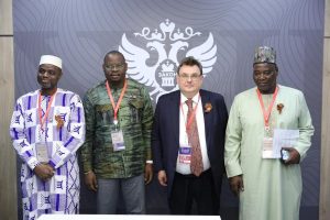 Le ministre Alio Daouda (droite) et ses homologues de Russie, du Burkina Faso et du Mali
