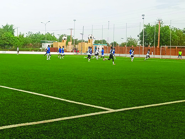 AA foot 42c2-b2d8-0d5e3a82bc2a