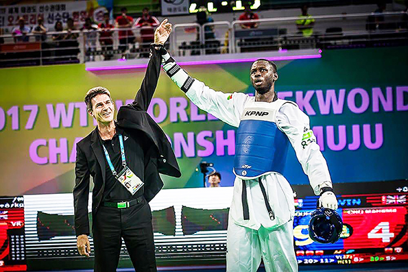 AAA Abdoul -Razak Issoufou Alfaga le médaillé olympique et son entraineur allemend