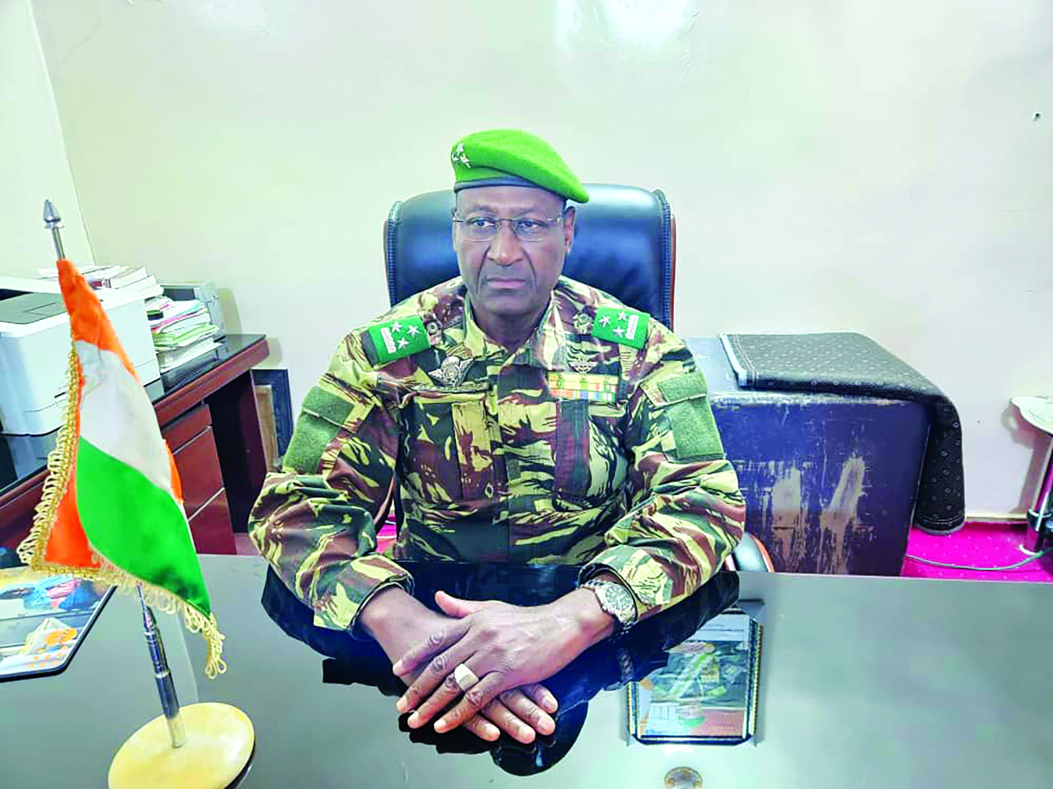 Général de Division Ibrahim Mahamadou Bagadoma, Gouverneur de la région ...