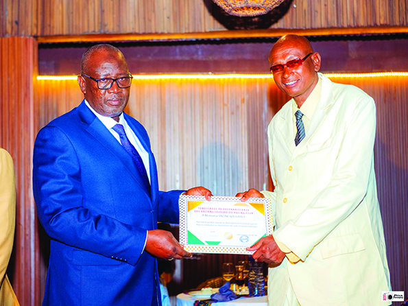 AAA -cf2c-4572-9a1f-7df2b22808eb