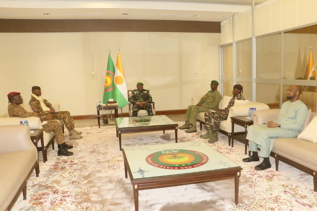 WhatsApp Image 2025-11-07 à 22.47.24_65bd136b