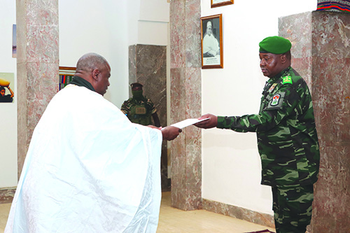1 AMBASSADEUR REPUBLIQUE ISLAMIQUE MAURITANIE