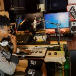 Aboubacar Moutari alias Aboubacar M Zinder dans son studio