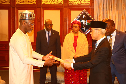 M. BAMBANG SUHARTO INDONESIE (8)