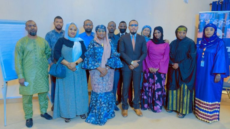 49cea0c5-ca14-46c3-9478-2def60d1670e