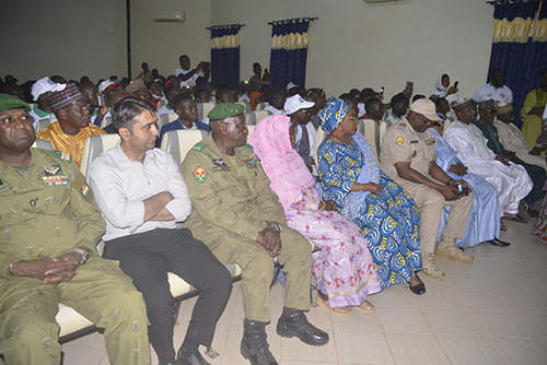 _IIM6981@1559982871-1