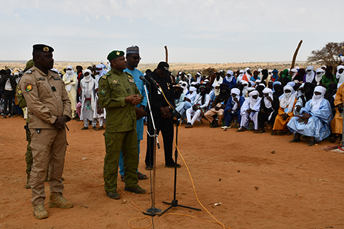LORS DU DISCOURS GOUVERNEUR A INTALLIWENE (4)