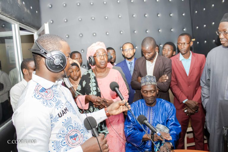 Lors de l'inauguration de la radio de l'UAM (2)